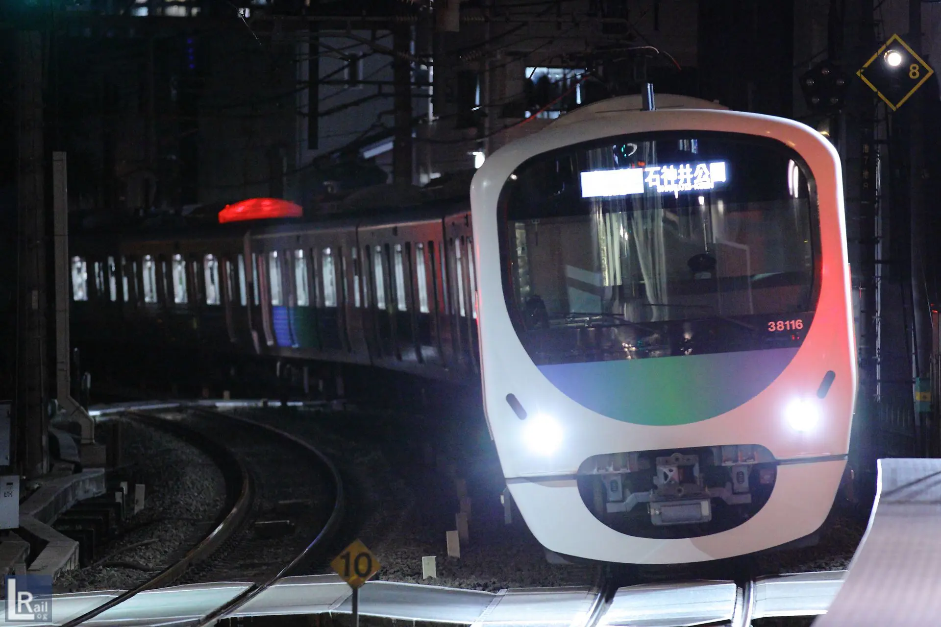 新宿線所属の38116Fによる石神井公園行き（土休日ナイターダイヤ）