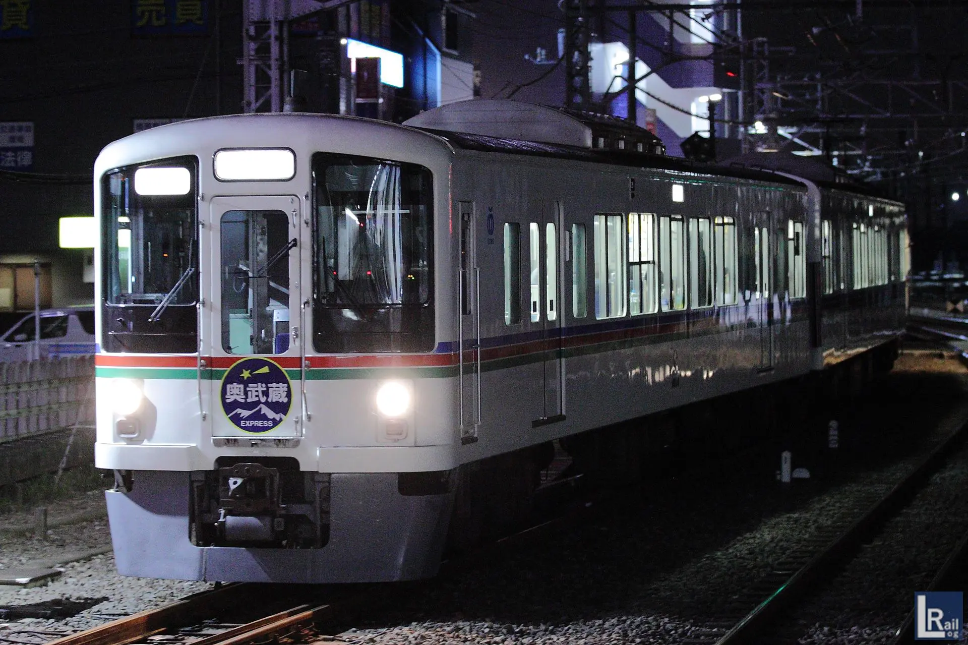 西武4000系のツアー列車 臨時夜行急行「奥武蔵51号」
